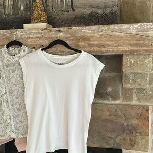 Frank and Eileen small muscle shirt in white